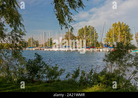 Detroit, Michigan - Detroit il Yacht Club, un club privato situato sulle Belle Isle, un'isola nel fiume Detroit. Foto Stock