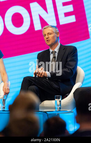 Manchester, Regno Unito. Il 30 settembre 2019. Ministro di Stato per l'ambiente, l'alimentazione e gli affari rurali e sviluppo internazionale, Zac Goldsmith MP, assiste il giorno 2 del 2019 congresso del partito conservatore al Manchester Central. Credito: Paolo Warburton/Alamy Live News Foto Stock