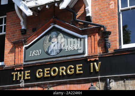 Il George IV inn, grande Amwell, Hertfordshire, era la Quart Pot bistro nel XVIII secolo. Ha cambiato il suo nome nel secolo seguente un Foto Stock