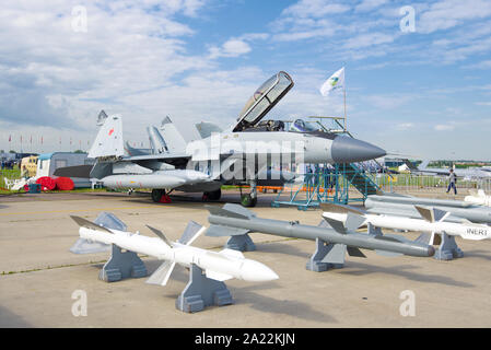 ZHUKOVSKY, RUSSIA - Luglio 20, 2017: MiG-29K/KUB russo multi-ruolo di carrier-based fighter al MAKS-2017 air show Foto Stock