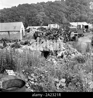 Rivenditori di scarto scrapyard a Jackfield, Gran Bretagna, Regno Unito 1/8/68 Foto Stock