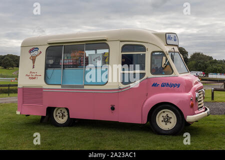 Signor Whippy ice cream van - Oulton Park, Regno Unito Foto Stock