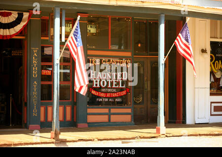 Ike Clanton's Haunted Hotel in Allen Street in pietra tombale AZ Foto Stock