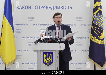 Kiev Kiev, Ucraina. 7 Mar, 2019. (Nota dell'editore: Questo è un file foto), Procuratore Generale dell'Ucraina Yuriy Lutsenko parla durante una conferenza stampa tenutasi a Kiev. In una intervista della BBC di giornalista pubblicato il 30 settembre 2019 sulla BBC di sito web : siete pronti a testimoniare circa l impeachment del Presidente Trump in noi? Yuriy Lutsenko rispose: Perché non. Io sono completamente aperto e sappiamo che tutte le mie azioni sono state giuridica, tutte le mie dichiarazioni sono state giuridica, io non ho paura di nulla. Ho paura per il mio paese, perché sembra che l'Ucraina ha ora caduto vittima di una grande tempesta americana. Voglio proteggere Foto Stock