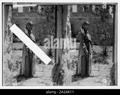 Tipi di contadini. Fanciulla di Nazareth. (Nel vecchio abito brocade) Foto Stock