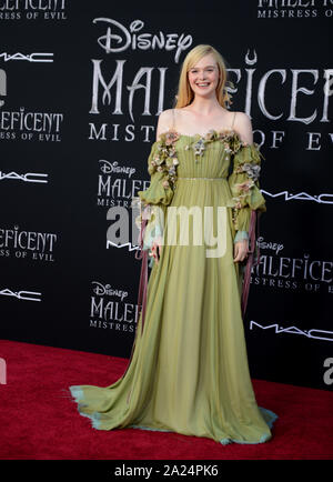 Los Angeles, Stati Uniti d'America. Il 30 settembre, 2019. Elle Fanning presso la premiere mondiale di 'Maleficent: padrona del male" al El Capitan theater. Immagine: Jessica Sherman/Featureflash Credito: Paul Smith/Alamy Live News Foto Stock