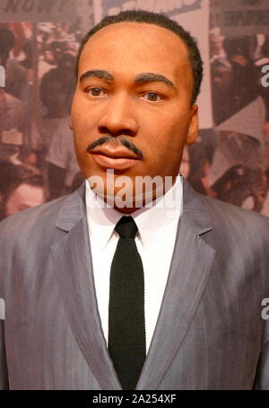 Waxwork statua raffigurante Martin Luther King Jr. (1929 - 1968), American ministro battista e attivista che divenne il più visibile portavoce e leader del movimento per i diritti civili Foto Stock