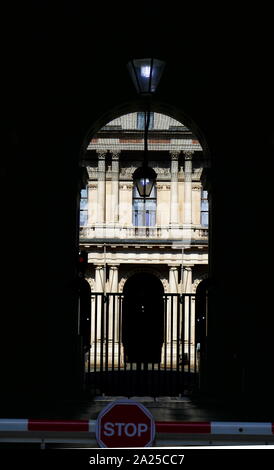 Il Foreign and Commonwealth Office (FCO), comunemente chiamato il Foreign Office, è un dipartimento del governo del Regno Unito. Essa è responsabile per la protezione e la promozione degli interessi britannici in tutto il mondo Foto Stock