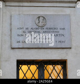 Lapide che ricorda José de San Martin (1778-1850) un Spanish-Argentine generale e il primo leader del sud e centro in alcune parti del Sud America il successo della lotta per l indipendenza dall'Impero spagnolo che ha servito come il protettore del Perù. Foto Stock