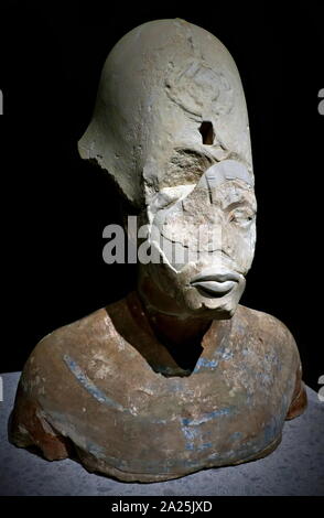 Dipinto di busto del re Akhenaton XVIII dinastia, Amarna, 1340 BC Foto Stock