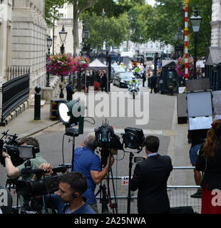 Theresa Maggio arriva a Downing Street, Londra fro l'ultimo giorno del suo premiership. Theresa Maggio, primo ministro del Regno Unito, 13 luglio 2016 - 24 luglio 2019. maggio era il leader del partito conservatore da luglio 2016 - 23 luglio 2019 Foto Stock