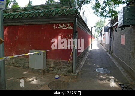 Vecchio muro che circonda una casa tradizionale, ajacent per la Città Proibita a Pechino, Cina Foto Stock