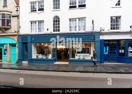 Negozio di abbigliamento Seasalt a Wells High Street, Somerset, Inghilterra, Regno Unito Foto Stock