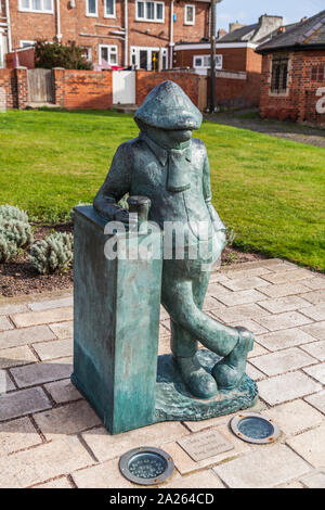 Statua di Andy Capp,un famoso personaggio dei cartoni animati creati da Reg Smythe e presenti nel quotidiano Daily Mirror per molti anni. Foto Stock