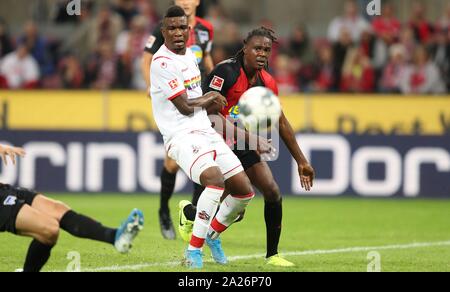 Colonia, Deutschland. 29Sep, 2019. firo: 29.09.2019 Calcio, 2019/2020 1.Bundesliga: 1.FC Colonia, Koeln - Hertha BSC Berlin 0: 4 Zweikamopf, Jhon Cordoba | Utilizzo di credito in tutto il mondo: dpa/Alamy Live News Foto Stock