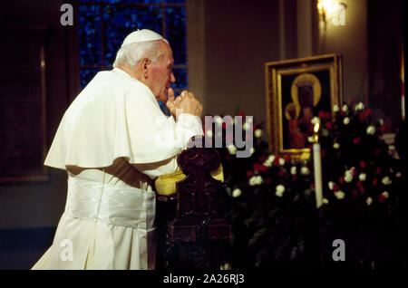 Papa Giovanni Paolo II durante la visita alla Basilica di Baltimora negli anni novanta. Baltimore, Maryland Foto Stock