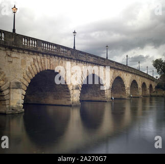 Maidenhead River Bridge, lato sud Foto Stock