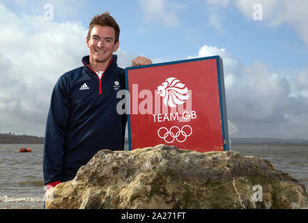 Gran Bretagna Dylan Fletcher durante il Team GB Tokyo 2020 sailing team annuncio di Haven Rockley Park Holiday Park, il porto di Poole. Foto Stock