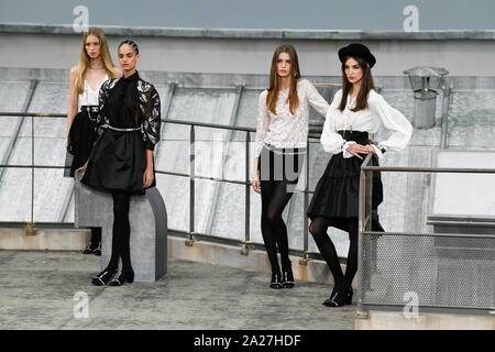 Parigi, Francia. 01 ott 2019. CHANEL SS20 pista durante la settimana della moda di Parigi - Paris, Francia 01/10/2019 | Utilizzo di credito in tutto il mondo: dpa/Alamy Live News Foto Stock