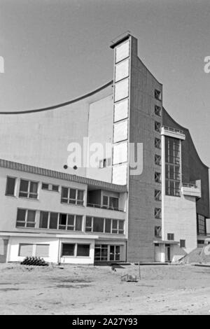 Das Studio für Elektroakustische Musik, neben der Akademie der Künste Hanseatenweg im a Berlino, Deutschland 1963. Studio for electro acoustic music accanto all'Accademia delle arti a Hanseatenweg a Berlino, Germania, 1963. Foto Stock