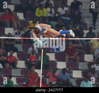 Katerina Stefanidi (GRE) in azione durante la donna della pole vault - IAAF mondiale di atletica Al Khalifa International Stadium di Doha. Foto Stock