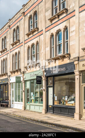 Negozi Boutique su Kings Rd in affluent Clifton Village a Bristol, Inghilterra, Regno Unito. Foto Stock