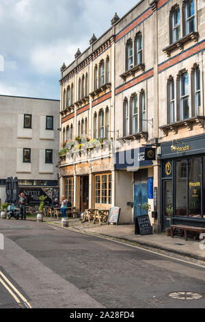Negozi Boutique su Kings Rd in affluent Clifton Village a Bristol, Inghilterra, Regno Unito. Foto Stock