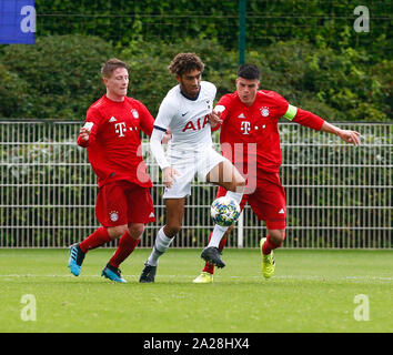 Enfield, Regno Unito. 01 ott 2019. ENFIELD, Inghilterra. 01 ottobre: Kion Etete del Tottenham Hotspur durante UAFA Youth League tra Tottenham Hotspur e Bayern Monaco presso la Hotspur modo, Enfield su 01 Ottobre, 2019 a Enfield, Inghilterra. Credit: Azione Foto Sport/Alamy Live News Foto Stock