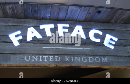 Settembre 29, 2019, Londra Stansted, Regno Unito: Fatface logo che si vede nel loro negozio a Londra Stansted Airport. (Credito Immagine: © Keith Mayhew/SOPA immagini via ZUMA filo) Foto Stock