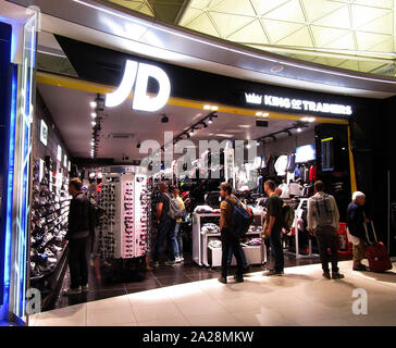 Settembre 29, 2019, Londra Stansted, Regno Unito: JD logo sport visto nel loro negozio a Londra Stansted Airport. (Credito Immagine: © Keith Mayhew/SOPA immagini via ZUMA filo) Foto Stock