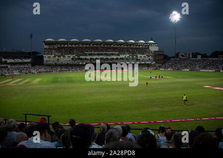 Headingley Cricket Ground. Cavalletto di smeraldo Foto Stock