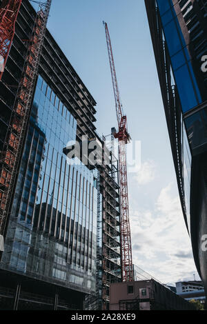 London, Regno Unito - 07 Settembre 2019: nuovi uffici moderni edifici in fase di costruzione nella città di Londra, il famoso dei citys financial district. Foto Stock