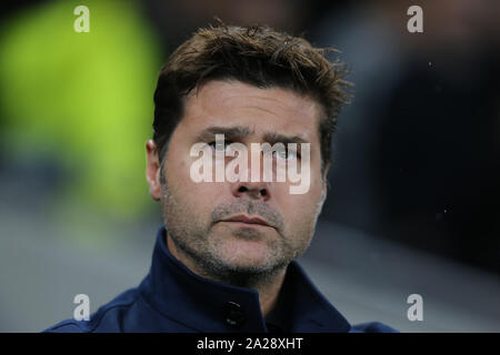 Londra, Regno Unito. 01 ott 2019. Tottenham Hotspur manager Mauricio Pochettino davanti alla UEFA Champions League group B match tra Tottenham Hotspur e Bayern Monaco presso la stazione di Tottenham Hotspur Stadium. Credito: Mark Hawkins/Alamy Live News Foto Stock