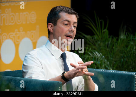 South Bend (indiana) sindaco e candidato presidenziale democratico Pete Buttigieg parla con NBC's Stephanie Ruhle durante una sessione al Texas Tribune Festival di Austin, Texas. Buttigieg, un apertamente gay democratici, è in ritardo di più le elezioni presidenziali. Foto Stock