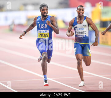 Noah Lyles (USA, medaglia d'oro), Alex Quiñonez (Ecuador, medaglia di bronzo). 200 metri finali. IAAF World Athletics Championships, Doha 2019 Foto Stock