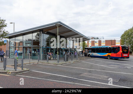 L'esterno di Havant alla stazione degli autobus in Hampshire Foto Stock