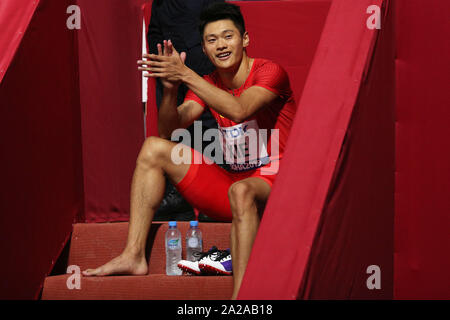 Doha in Qatar. 1 Ott 2019. La Cina del Xie Zhenye reagisce dopo la Uomini 200m Finale al 2019 IAAF mondiale di atletica a Doha, in Qatar, il 1 ottobre, 2019. Credito: Li Ming/Xinhua/Alamy Live News Foto Stock