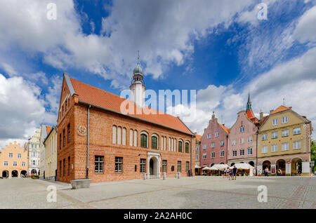 Olsztyn (ger.: Allenstein), Warmian-mazurian provincia, Polonia. Il municipio vecchio sulla Città Vecchia Marketplace Foto Stock