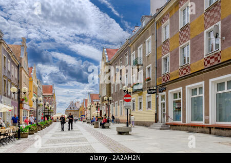 Olsztyn (ger.: Allenstein), Warmian-mazurian provincia, Polonia. Staromiejska street. Foto Stock