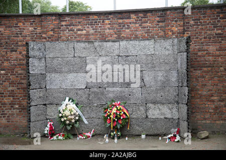 Parete di esecuzione, Auschwitz I campo di concentramento, Oświęcim, Polonia Foto Stock