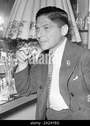 Arthur Koestler (1905-1983), uno scrittore britannico e giornalista di origine ungherese. Foto Stock