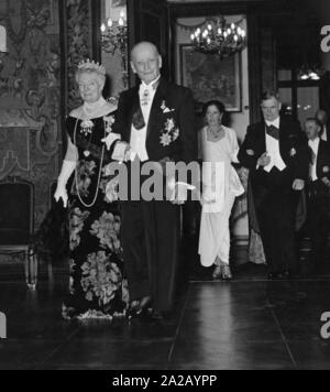 Albert I. e Margarethe di Thurn und Taxis celebrano le loro nozze di diamante nel 1950. Foto Stock