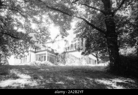 Veduta della villa della famiglia Speer in Heidelberg, abitata da Margarete Speer e i suoi figli in quel momento. Sebbene la villa è stata restituita a Albert Speer, alcune delle camere ancora al riparo i rifugiati. Albert Speer stesso era ancora in carcere al momento. Foto Stock