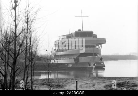 La controversia pubblica oltre la denominazione (presumibilmente) di questa nave austriache della flotta Bodensee è andato giù nella storia come il 'Fussachaffaere' ('affare Fussach'). Il nome " Vorarlberg' ha vinto. Foto Stock