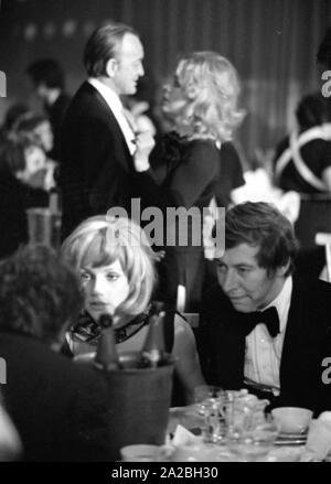 Il francese Serge Gainsbourg presso il film tedesco Ball 1974 nel Bayerischer Hof. Foto Stock