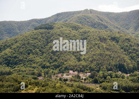 Appennino tosco-emiliano in Emilia Romagna nel Bruscoli, Toscana, Italia. Il 17 agosto 2019 © Wojciech Strozyk / Alamy Stock Photo Foto Stock