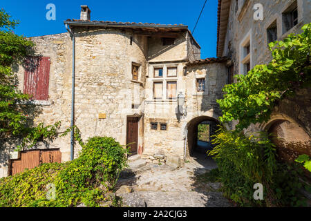 Il vecchio borgo di Le poeta Laval, Drome, Francia. Foto Stock