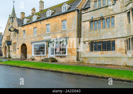 BROADWAY, Regno Unito - 22 settembre 2019: Broadway è a Cotswolds village situato in una zona di straordinaria scenografia e conservazione. Foto Stock