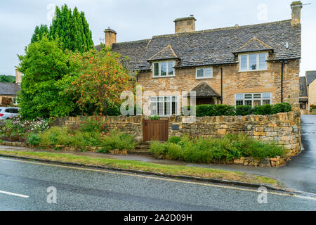 BROADWAY, Regno Unito - 22 settembre 2019: Broadway è a Cotswolds village situato in una zona di straordinaria scenografia e conservazione. Foto Stock