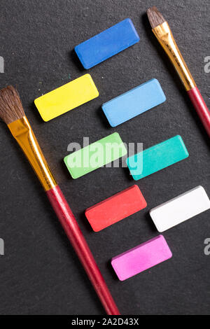 Compongono la palette con spazzole Foto Stock